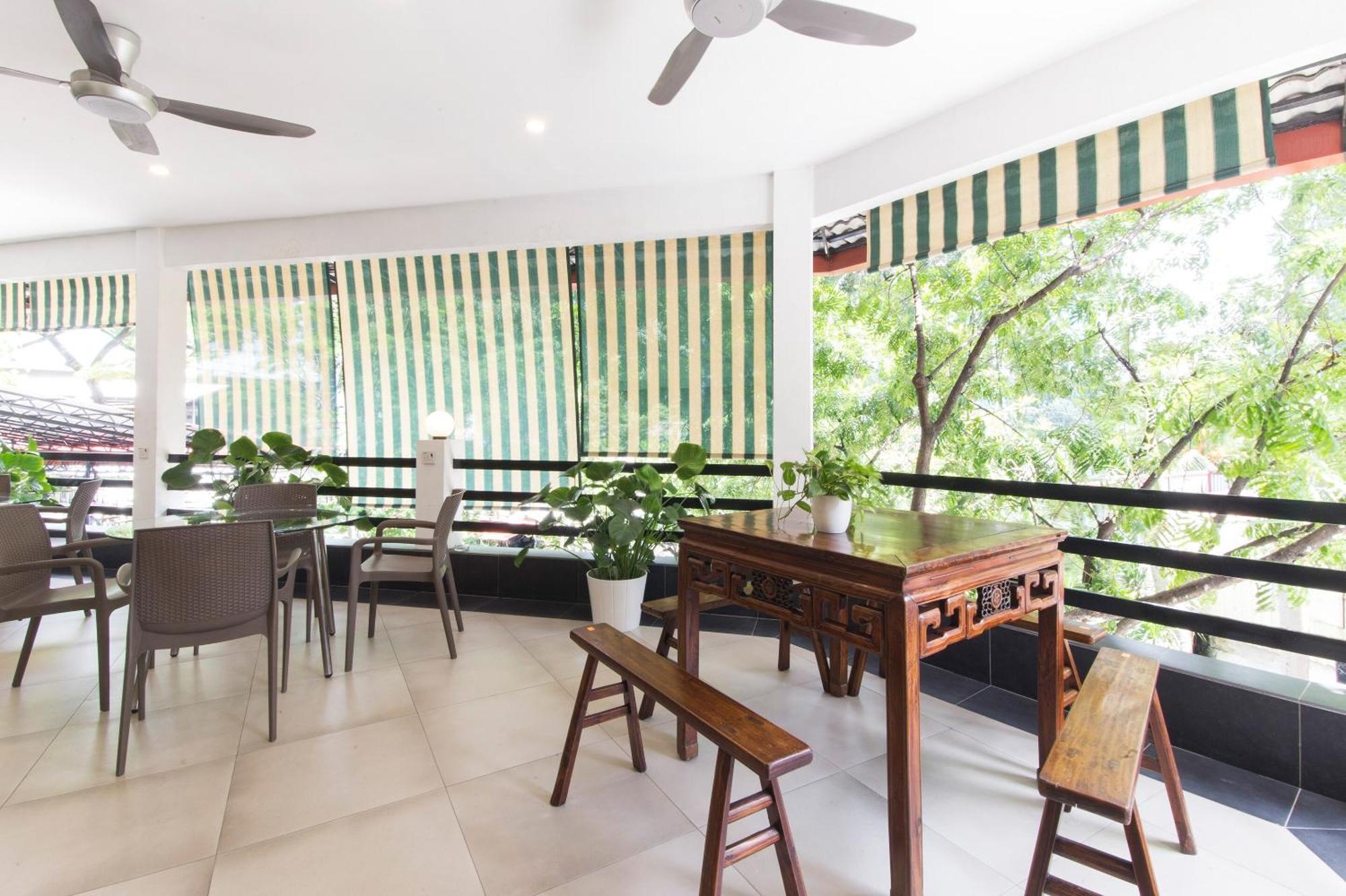 Lodge Paradize Hotel Kuala Lumpur Exterior photo